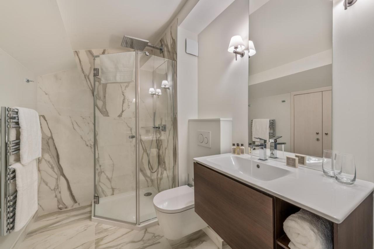 Les Suites De L'Ile Barbe Lione Esterno foto